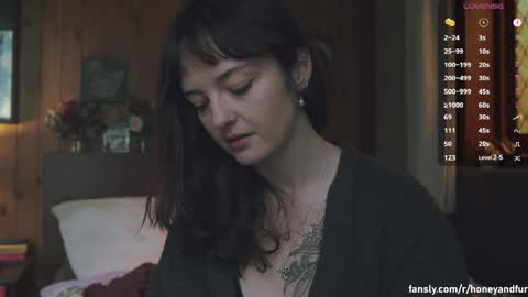 Snapshot of _freckles chatting on 06/04/26, 03:23 Jacqui Queen goddess motorcycle mozzarella Jaq next livestream see bio online show from 06/04/26, 03:23