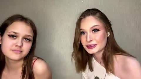 Snapshot of _freedom_couple_ chatting on 06/15/26, 04:31 Kaithie and Jessie online show from 06/15/26, 04:31