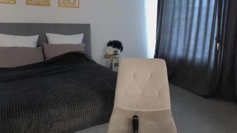 Iren online show from 04/15/26, 01:29