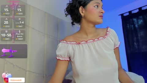 Snapshot of _frida_1 chatting on 01/08/25, 12:58 Frida online show from 01/08/25, 12:58