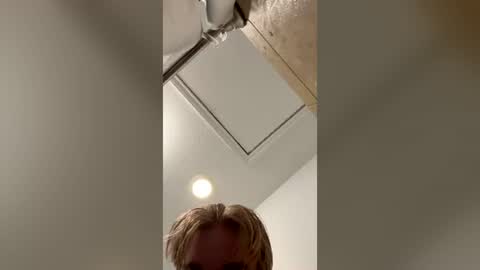 _frosty_69 online show from 06/30/26, 04:19