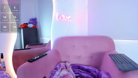 Gabby online show from 09/21/25, 12:40