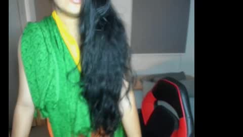 Snapshot of _georgiabarone_ chatting on 11/04/25, 12:43 Georgia Barone online show from 11/04/25, 12:43