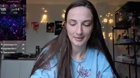 Snapshot of _goddessaurora chatting on 10/09/25, 07:50 Goddess Aurora online show from 10/09/25, 07:50