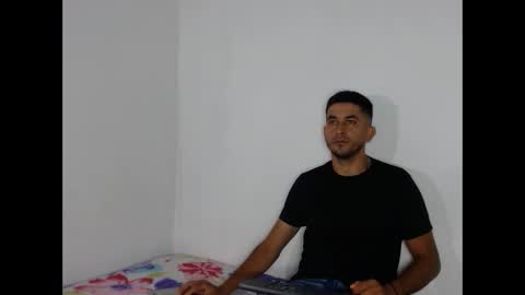 Snapshot of _grasshopper chatting on 02/19/26, 01:29 _grasshopper online show from 02/19/26, 01:29