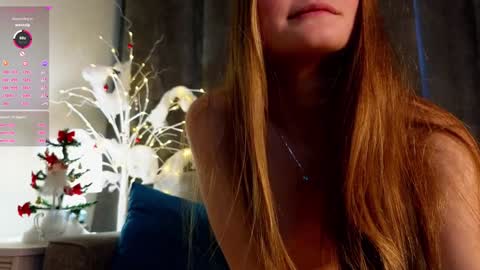 Snapshot of _green_green_ chatting on 01/09/25, 07:21 Milly online show from 01/09/25, 07:21