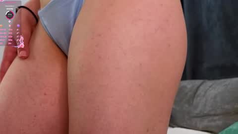 Snapshot of _green_green_ chatting on 02/27/25, 07:34 Milly online show from 02/27/25, 07:34