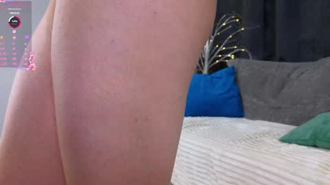 Snapshot of _green_green_ chatting on 03/12/25, 04:19 Milly online show from 03/12/25, 04:19