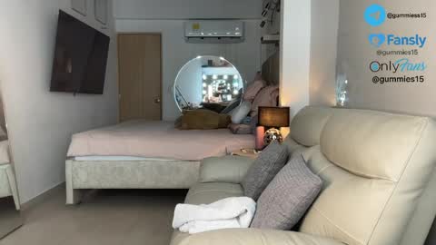 sara online show from 04/09/26, 02:00