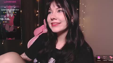 Tori online show from 03/01/25, 12:23