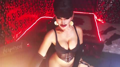 Snapshot of _hailyourqueenx chatting on 12/21/24, 01:15 GoDDess Chloe online show from 12/21/24, 01:15