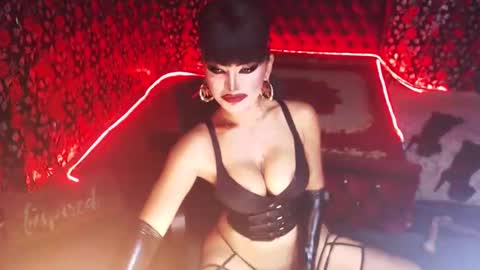 Snapshot of _hailyourqueenx chatting on 12/28/24, 08:58 GoDDess Chloe online show from 12/28/24, 08:58