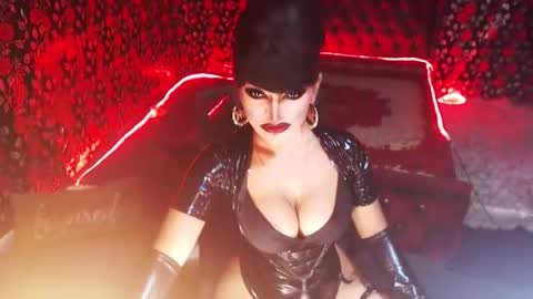 Snapshot of _hailyourqueenx chatting on 01/02/25, 05:24 GoDDess Chloe online show from 01/02/25, 05:24