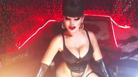 Snapshot of _hailyourqueenx chatting on 01/04/25, 08:48 GoDDess Chloe online show from 01/04/25, 08:48