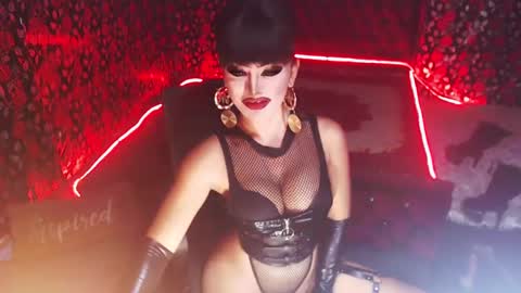 Snapshot of _hailyourqueenx chatting on 01/06/25, 05:59 GoDDess Chloe online show from 01/06/25, 05:59