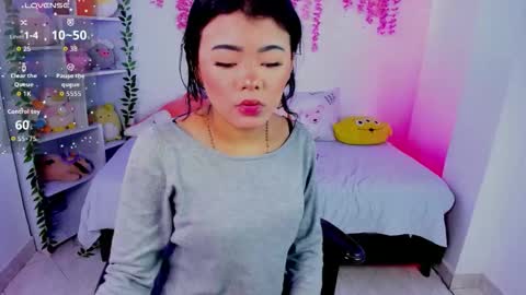 Snapshot of _hanna_sky chatting on 02/28/26, 11:11 Hanna Botero online show from 02/28/26, 11:11