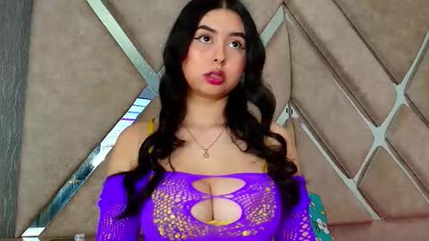 Snapshot of _hannahst chatting on 11/21/25, 02:32 _hannahst online show from 11/21/25, 02:32