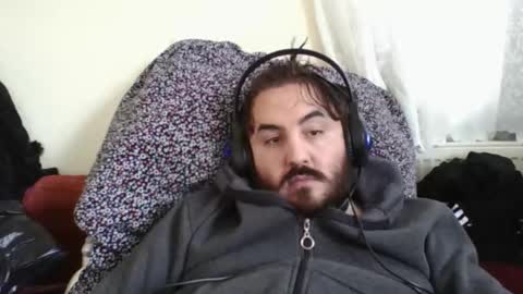  hasanhz.  online show from 02/15/26, 02:03