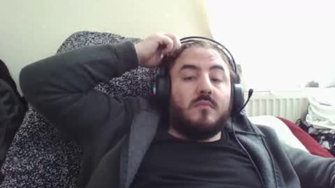  hasanhz.  online show from 03/02/26, 08:21