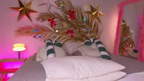 Holly online show from 01/20/25, 05:48