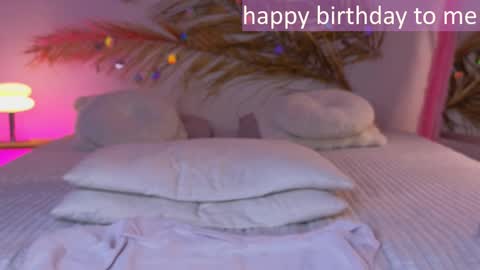 Holly online show from 03/08/25, 10:32