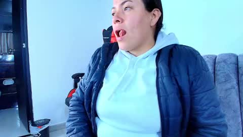 Honey online show from 09/25/25, 12:09