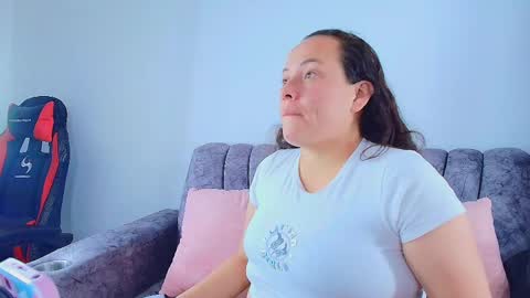 Honey online show from 10/15/25, 01:33