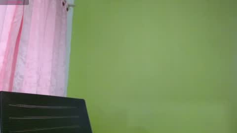 Snapshot of _honey1_ chatting on 06/16/26, 10:51 Honey online show from 06/16/26, 10:51