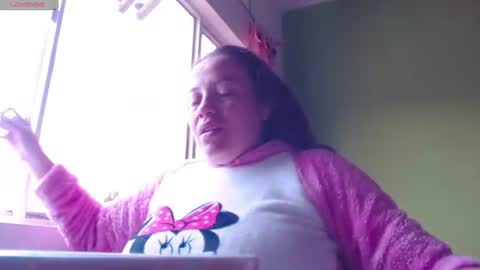 Snapshot of _honey1_ chatting on 06/17/26, 12:40 Honey online show from 06/17/26, 12:40