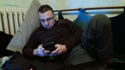 Manuel online show from 12/26/24, 07:56