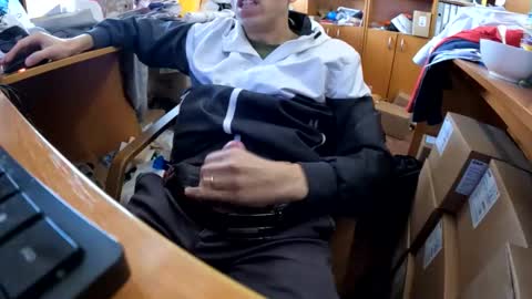 Snapshot of _i_a_m_ chatting on 09/19/25, 07:54 _i_a_m_ online show from 09/19/25, 07:54