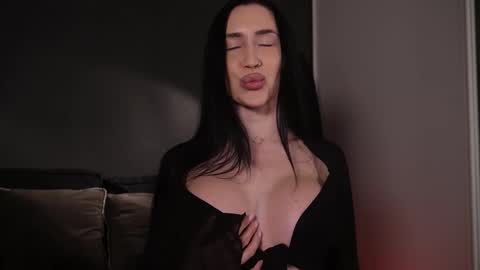 Mary online show from 03/15/26, 03:40