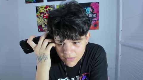 ian online show from 11/22/25, 07:02