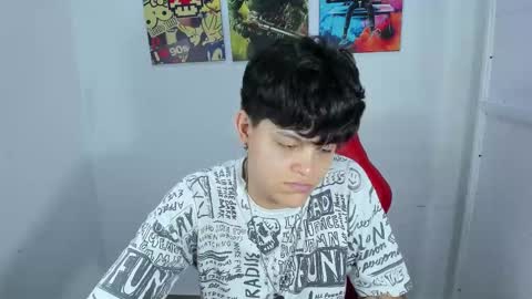 ian online show from 11/26/25, 10:33