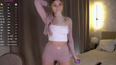 Ava 3 online show from 02/19/26, 03:30