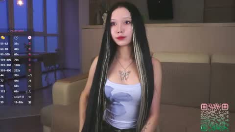 you Mia online show from 06/12/26, 04:17