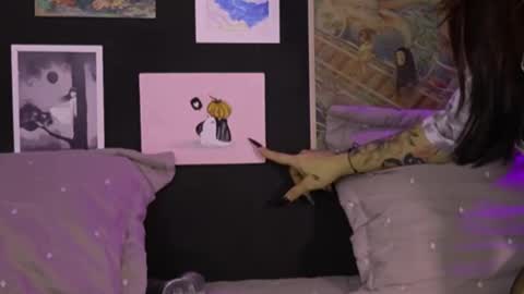 Irene    online show from 11/28/25, 04:48