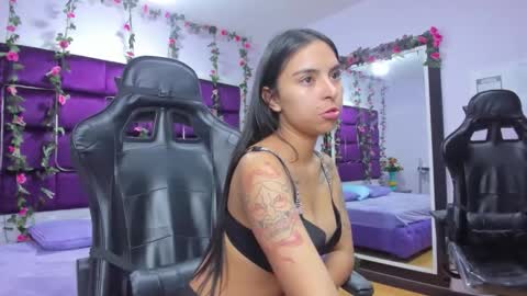 _isabella_swan online show from 10/07/25, 02:31