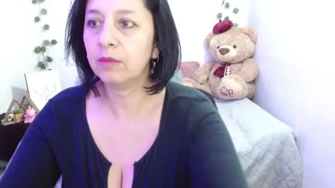 Camila online show from 09/21/25, 09:49