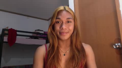 Snapshot of _iwantyourx chatting on 10/19/25, 04:18 KIA online show from 10/19/25, 04:18