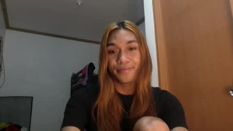 Snapshot of _iwantyourx chatting on 11/11/25, 09:15 KIA online show from 11/11/25, 09:15