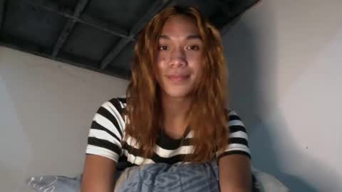 Snapshot of _iwantyourx chatting on 11/24/25, 08:30 KIA online show from 11/24/25, 08:30