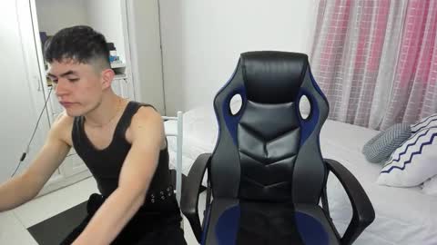 James online show from 12/04/25, 08:39