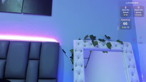 Snapshot of _jasmine_blush chatting on 10/13/25, 01:22 Jasmine online show from 10/13/25, 01:22