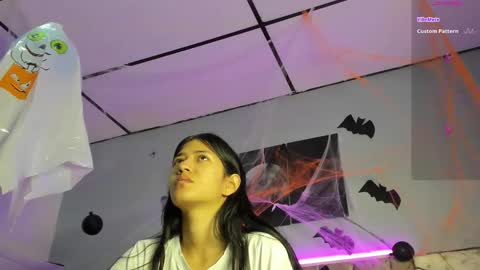 Snapshot of _jasmine_blush chatting on 10/31/25, 12:06 Jasmine online show from 10/31/25, 12:06