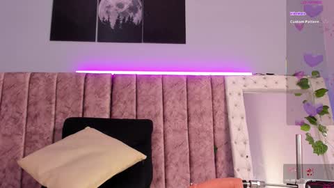 Snapshot of _jasmine_blush chatting on 11/13/25, 02:16 Jasmine online show from 11/13/25, 02:16