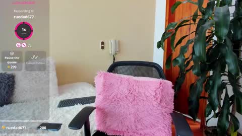 Jeniffer hot online show from 12/17/24, 05:04