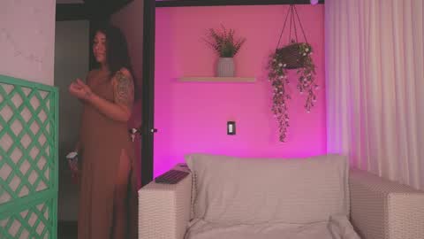 _jessica1 online show from 04/17/26, 12:19