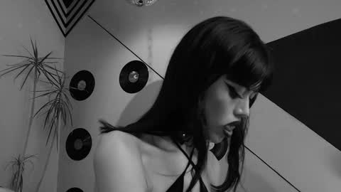  ...  online show from 09/20/25, 07:42