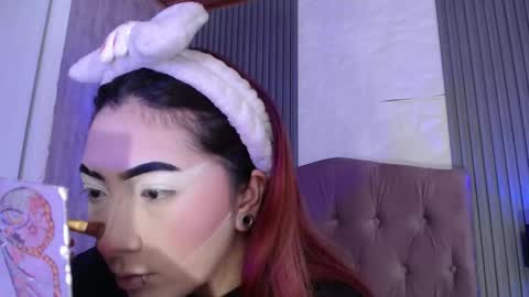 Mia online show from 11/05/25, 03:01